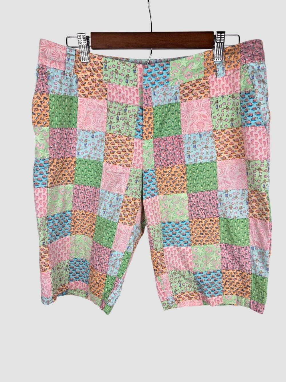 Vineyard Vines Patchwork Shorts Sz 10 Multi Sea Critter Whale Preppy Pastel EUC